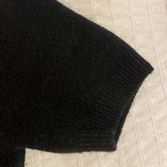 Short sleeve black sweater - Picture 3 of 3